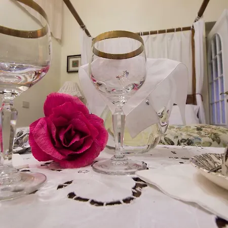 La Posadina House A Locazioni Turistiche Brevi ベッド・アンド・ブレックファスト カリアリ